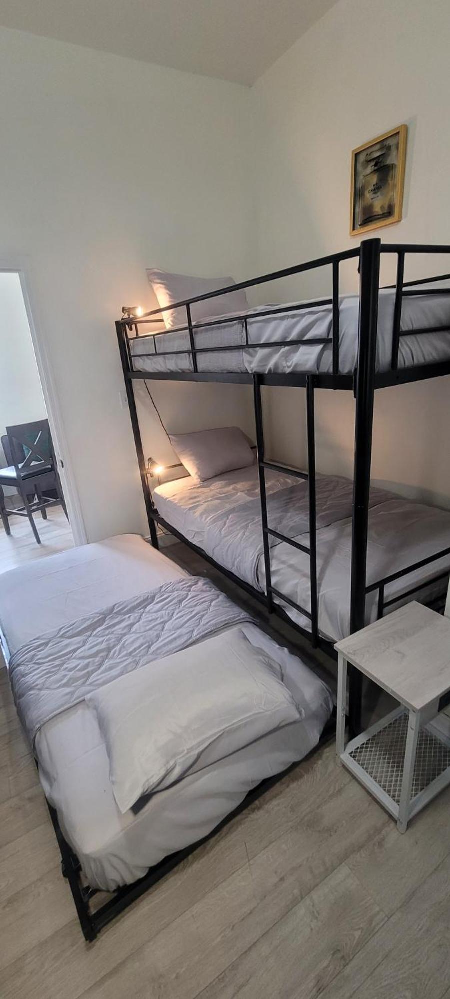 Large, Central, Lovely & Cozy 4Bed/2Bath - House By Everbank Stadium ジャクソンビル エクステリア 写真