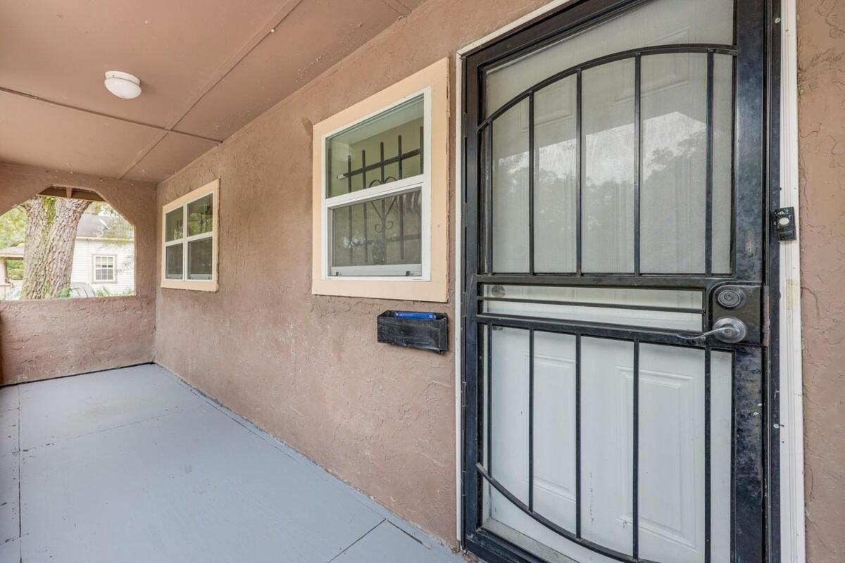 Large, Central, Lovely & Cozy 4Bed/2Bath - House By Everbank Stadium ジャクソンビル エクステリア 写真
